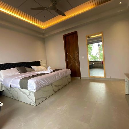 The Westberry 50Mtrs Offroading And 50 Mtrs Nature Path Bed & Breakfast Shimla Bagian luar foto