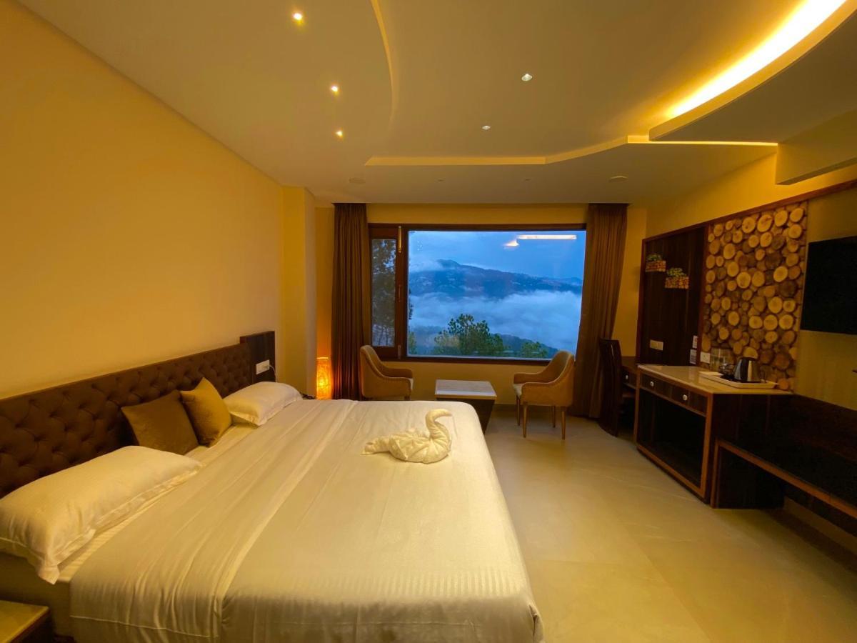 The Westberry 50Mtrs Offroading And 50 Mtrs Nature Path Bed & Breakfast Shimla Bagian luar foto